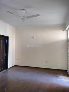 Bedroom Image of 1300 Sq.ft 3.5 BHK Apartment / Flat for sale in Amrapali Silicon City, Sector 76 Noida for Rs. 17000000