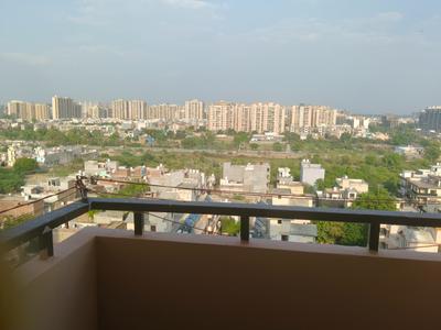Balcony Image of 1150 Sq.ft 3 BHK Apartment / Flat for rent in SRS Royal Hills, Sector 87 Faridabad for Rs. 17500