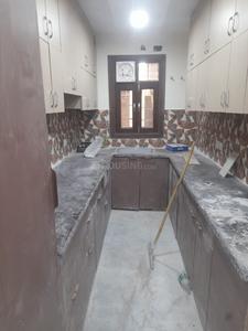 Kitchen Image of 900 Sq.ft 2 BHK Builder Floor for rent in Preet Vihar New Delhi for Rs. 25000