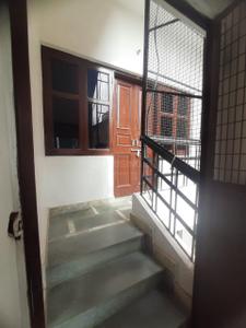 Balcony Image of 400 Sq.ft 1 BHK Apartment / Flat for rent in Paharia Varanasi for Rs. 11500