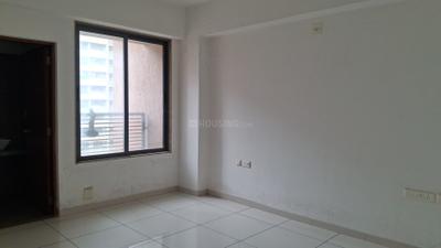 Bedroom Image of 2425 Sq.ft 4 BHK Apartment / Flat for sale in Sun Skypark, Ambli Ahmedabad for Rs. 19500000