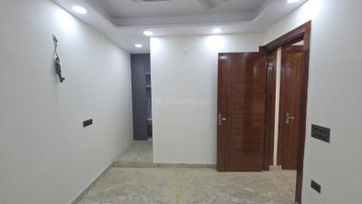 Bedroom Image of 900 Sq.ft 3 BHK Builder Floor for sale in Laxmi Nagar New Delhi for Rs. 11000000