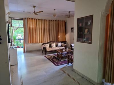 Hall Image of 10765 Sq.ft 7 BHK Independent House for sale in Sector 11 Noida for Rs. 67500000