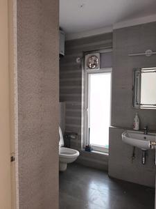 Common Bathroom Image of 1235 Sq.ft 2 BHK Builder Floor for rent in BPTP Astaire Garden Floors, Sector 70A Gurgaon for Rs. 40000