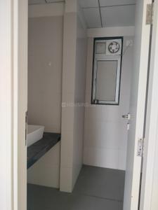 Bathroom Image of 800 Sq.ft 2 BHK Apartment / Flat for rent in Godrej Greens, Pisoli Pune for Rs. 17000