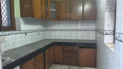 Kitchen Image of 1300 Sq.ft 2 BHK Builder Floor for rent in Hauz Khas New Delhi for Rs. 40000