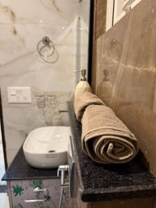 Image of 1300 Sq.ft 1 BHK Builder Floor for rent in Sector 56, Gurgaon for Rs. 35000