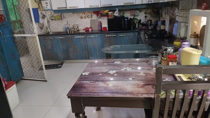 Saya Zion Main Image 1