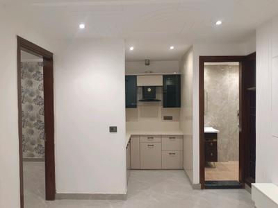 Living Room Image of 530 Sq.ft 2 BHK Apartment / Flat for sale in Mahavir Enclave New Delhi for Rs. 6200000