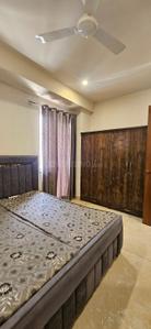 Bedroom Image of 1200 Sq.ft 1 BHK Builder Floor for rent in Sector 17 Gurgaon for Rs. 34000