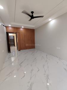 Bedroom Image of 3000 Sq.ft 5 BHK Apartment / Flat for rent in DDA Sector C Pocket 8, Vasant Kunj New Delhi for Rs. 125000