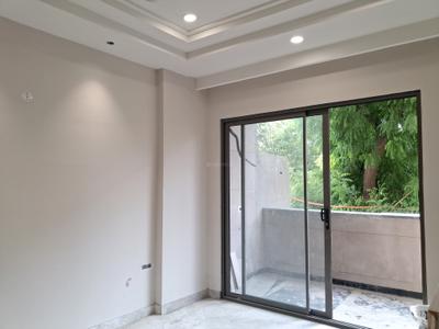 Bedroom Image of 1800 Sq.ft 3 BHK Builder Floor for sale in Paschim Vihar New Delhi for Rs. 40000000