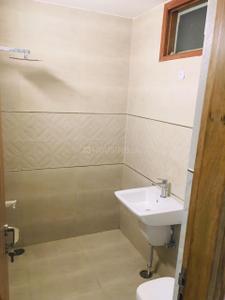 Bathroom Image of 900 Sq.ft 2 BHK Builder Floor for sale in Lajpat Nagar New Delhi for Rs. 22500000