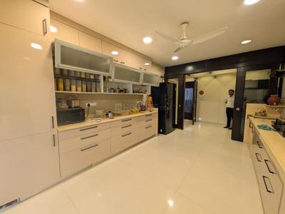 Kitchen Image of 2520 Sq.ft 4 BHK Apartment / Flat for sale in Vile Parle West Mumbai for Rs. 135000000