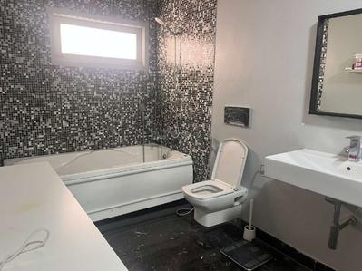 Image of 9000 Sq.ft 6 BHK Villa for sale in Karkhana, Secunderabad for Rs. 70700000