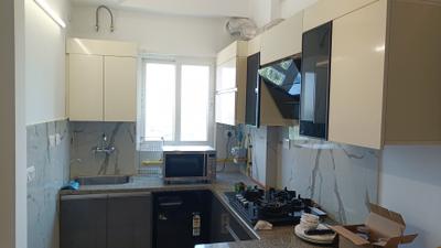Kitchen Image of 613 Sq.ft 1 RK Apartment / Flat for rent in Purvanchal Royal City Phase 2, Chi V Greater Noida for Rs. 28000