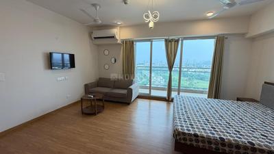 Bedroom Image of 710 Sq.ft 1 BHK Apartment / Flat for rent in Godrej Golf Link, Jaypee Greens Greater Noida for Rs. 30000