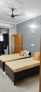 Bedroom Image of Shyam Vandana Boys PG  in Sector 126, Noida