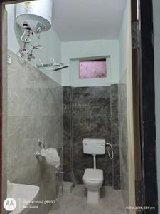 Bathroom Image of 2400 Sq.ft 2 BHK Independent House for rent in Hussain Nagar Gorakhpur for Rs. 10000