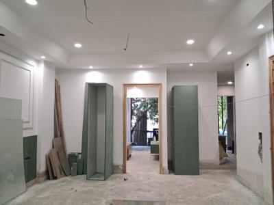 Living Room Image of 1350 Sq.ft 3 BHK Builder Floor for sale in Paschim Vihar New Delhi for Rs. 25000000