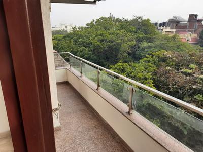 Balcony Image of 1950 Sq.ft 3 BHK Builder Floor for sale in Gulmohar Park New Delhi for Rs. 65000000