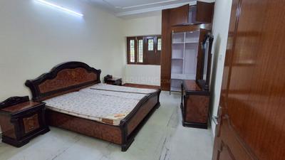 Bedroom Image of 2350 Sq.ft 4 BHK Apartment / Flat for sale in DDA Flats Sarita Vihar, Sarita Vihar New Delhi for Rs. 34800000