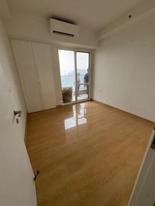 Bedroom Image of 2888 Sq.ft 4 BHK Apartment / Flat for sale in DLF Capital Greens Phase 1 And 2, Karampura New Delhi for Rs. 70000000
