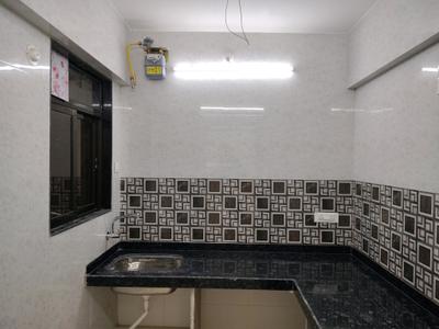 Kitchen Image of 700 Sq.ft 2 BHK Apartment / Flat for rent in Thane East Thane for Rs. 40000
