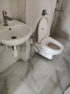 Common Bathroom Image of 1500 Sq.ft 3 BHK Apartment / Flat for sale in Shapoorji Pallonji Vicinia, Powai Mumbai for Rs. 37000000