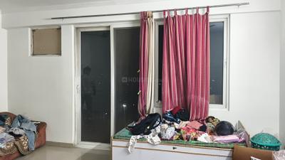 Living Room Image of 1217 Sq.ft 2.5 BHK Apartment / Flat for rent in RG Residency, Sector 120 Noida for Rs. 28000