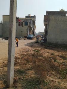 Image of 900 Sq.ft Residential Plot / Land for sale in Maruti Kunj, Gurgaon for Rs. 2700000