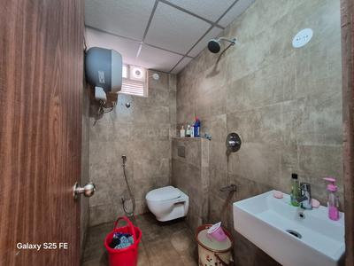 Bathroom Image of 1650 Sq.ft 3 BHK Apartment / Flat for rent in Argora Ranchi for Rs. 30000