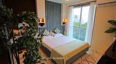 Balcony Image of 700 Sq.ft 2 BHK Apartment / Flat for sale in Hubtown Celeste, Worli Mumbai for Rs. 45900000