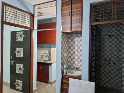 Living Room Image of 500 Sq.ft 2 BHK Builder Floor for rent in RWA Mohan Garden Gali 5, Vikas Nagar New Delhi for Rs. 10000