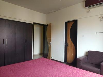 Bedroom Image of 2400 Sq.ft 4.5 BHK Apartment / Flat for sale in Magarpatta Laburnum Park, Magarpatta City Pune for Rs. 42500000