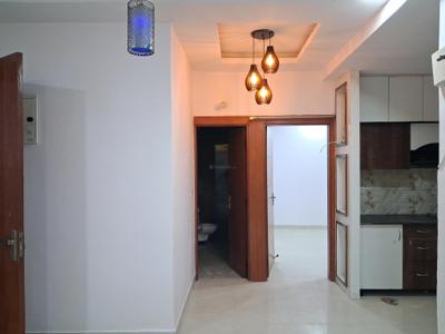 Living Room Image of 1050 Sq.ft 2 BHK Apartment / Flat for sale in Sector 49 Noida for Rs. 4300000