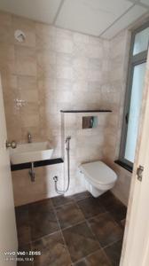 Bathroom Image of 570 Sq.ft 1 BHK Apartment / Flat for rent in Mahindra Happinest Tathawade, Tathawade Pune for Rs. 21000