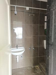 Bathroom Image of 660 Sq.ft 2 BHK Apartment / Flat for rent in Lavim Broadway Brooklyn Manhattan, Wakad Pune for Rs. 25000