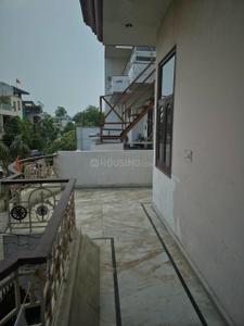 Balcony Image of 1200 Sq.ft 2 BHK Independent House for rent in Shastri Nagar Meerut for Rs. 14000