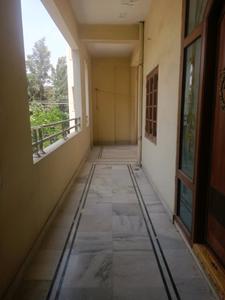 Dining Area Image of 4500 Sq.ft 3 BHK Villa for sale in Chandanagar Hyderabad for Rs. 35000000