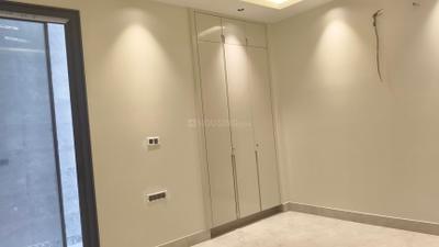 Bedroom Image of 1800 Sq.ft 3 BHK Builder Floor for sale in Kailash Colony New Delhi for Rs. 59700000