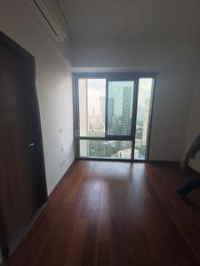Bedroom Image of 770 Sq.ft 2 BHK Apartment / Flat for sale in Piramal Mahalaxmi South Tower, Worli Mumbai for Rs. 55000000