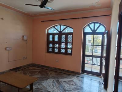 Hall Image of 1800 Sq.ft 2 BHK Builder Floor for rent in Sector 4 Gurgaon for Rs. 22500