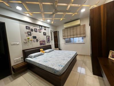 Bedroom Image of 1755 Sq.ft 3 BHK Apartment / Flat for sale in Alembic Samsara, Chhani Jakat Naka Vadodara for Rs. 11000000
