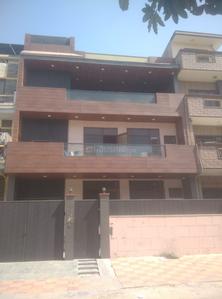 Image of 3000 Sq.ft 7 BHK Duplex for sale in Sector 39, Noida for Rs. 145000000