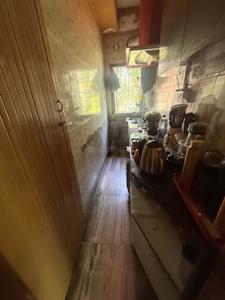 Kitchen Image of 700 Sq.ft 2 BHK Apartment / Flat for rent in Airport Gate No 2 Kolkata for Rs. 15000