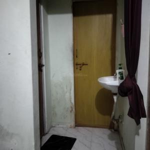Bathroom Image of 900 Sq.ft 1 RK Independent House for rent in Waghodia Road Vadodara for Rs. 10000