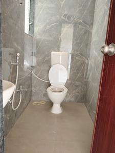 Common Bathroom One Image of 924 Sq.ft 2 BHK Apartment / Flat for sale in Construxus Planet 6, Pushpak Nagar Navi Mumbai for Rs. 8400000