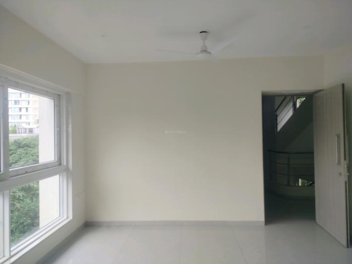 Park Road, Vile Parle East Main Image 1