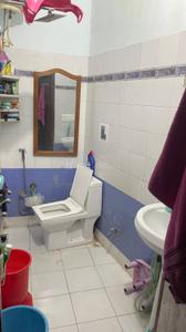 Bathroom Image of 990 Sq.ft 2 BHK Apartment / Flat for sale in Sai Kripa apartment, Ramgarhi Meerut for Rs. 5000000